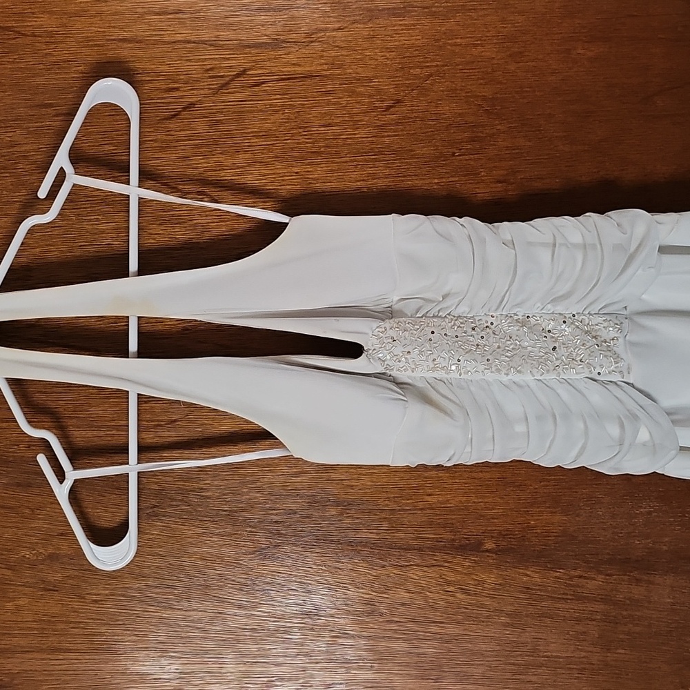 Party/formal dress - Picture 3 of 3